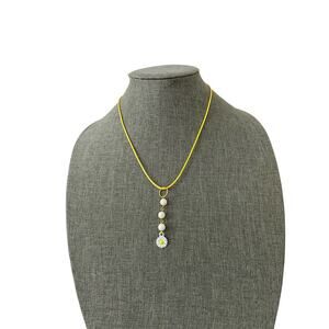 daisy pendant necklace
